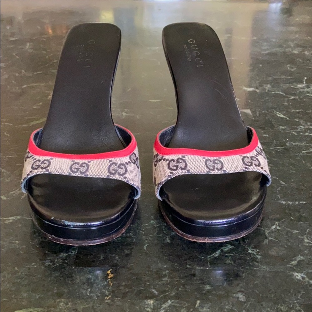 GUCCI Vintage Signature print slip on wedge sandal